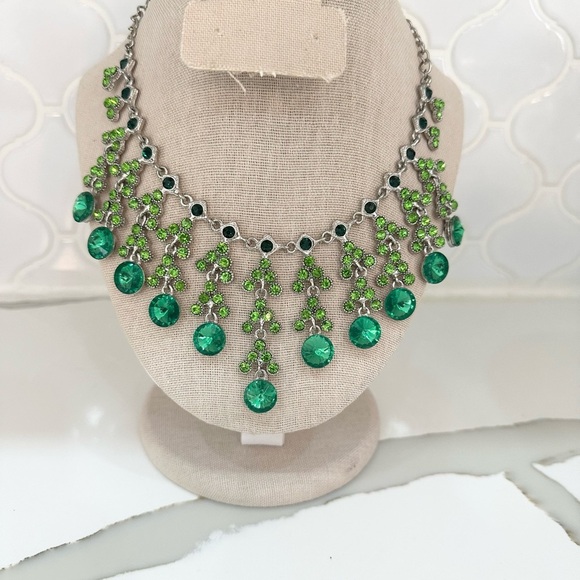 Vintage Uranium Green Glass Rhinestone Statement Necklace - Picture 5 of 9